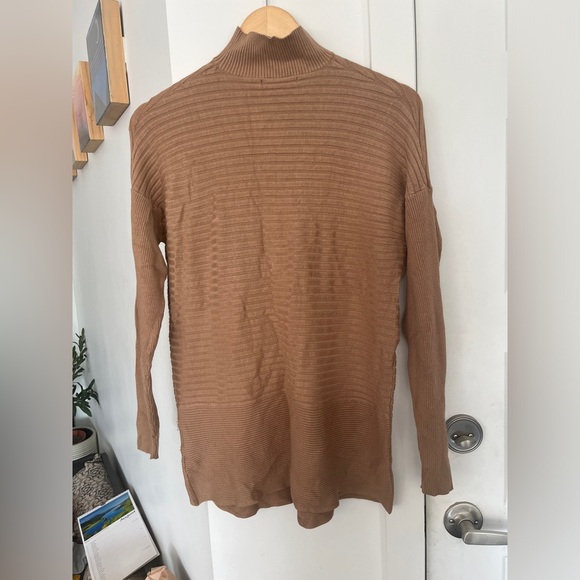 Beige mock neck horizontal ribbed long sweater - Picture 9 of 9